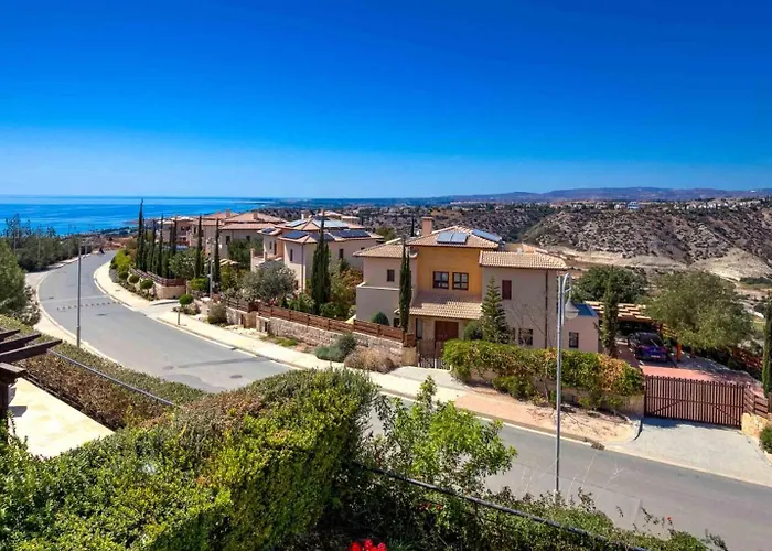 Beautiful Bj12 With Amazing Sea Views, Aphrodite Hills *