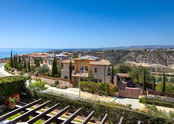 Beautiful Bj12 With Amazing Sea Views, Aphrodite Hills *