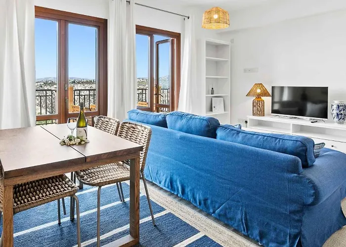 Beautiful Bj12 With Amazing Sea Views, Aphrodite Hills Lägenhet Kouklia